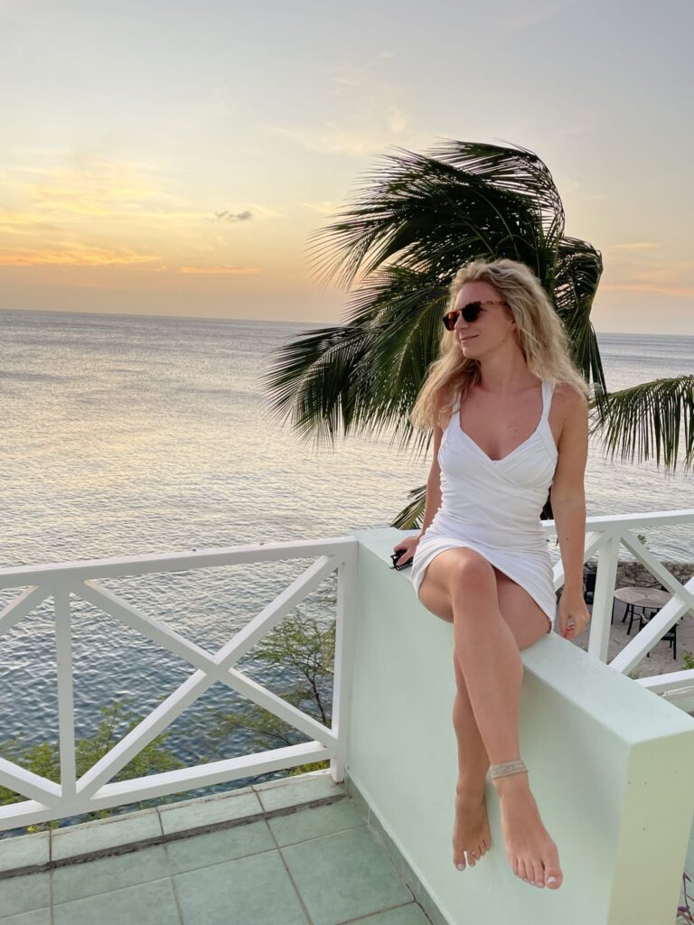 Curacao Photo Spot in Playa Lagun blonde girl at sunset