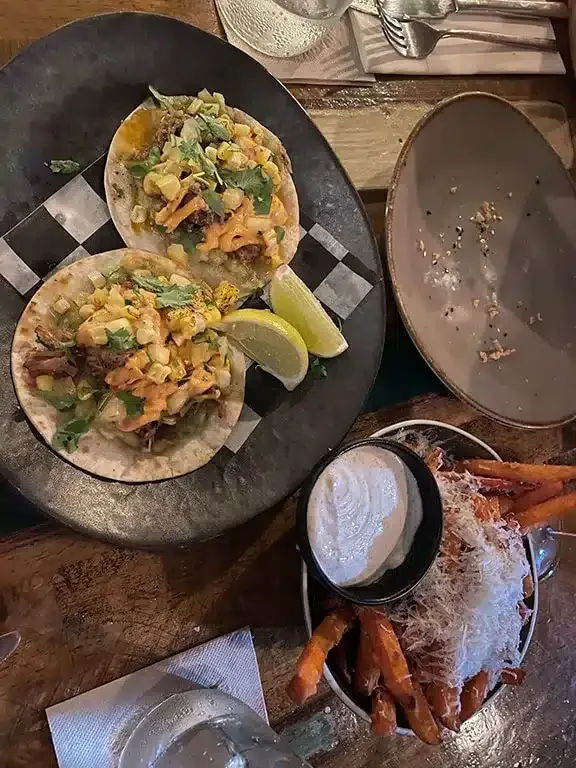 Mosa Cana seafood Tacos in restaurant in Willemstad