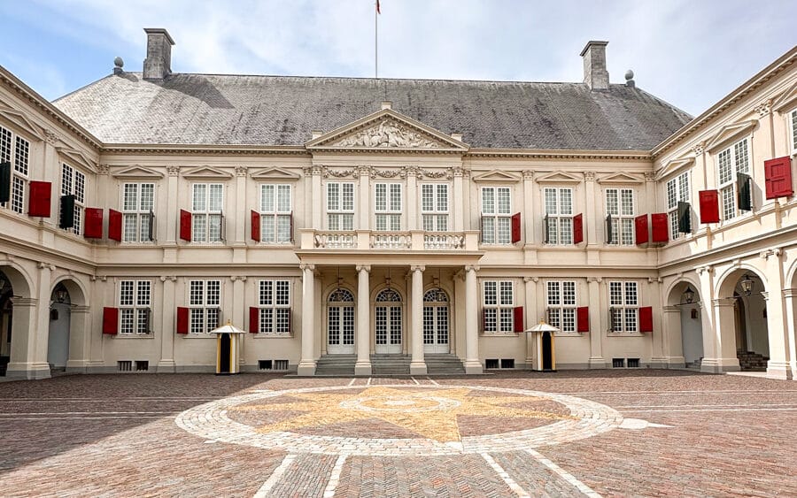 Noordeinde Palace in The Hague picture taken of an empty courtyard