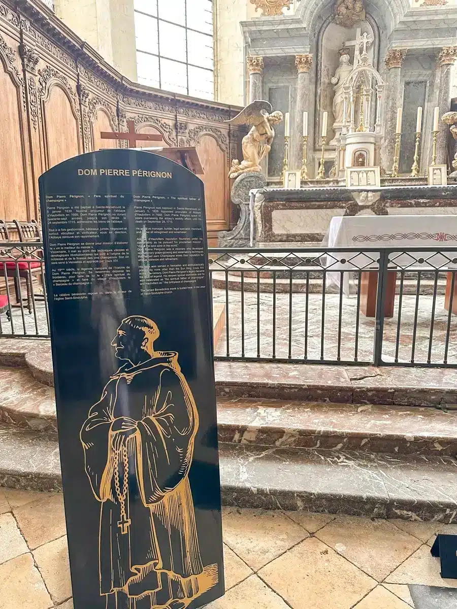 grave of dom perignon in church in hautvillers