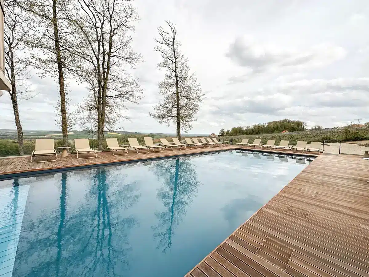 outdoor swimming pool of Loisium Wine & Spa Hotel in Champagne