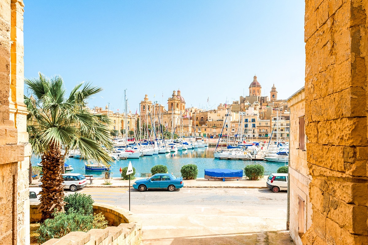 picture of the port in maltas capital city of valletta