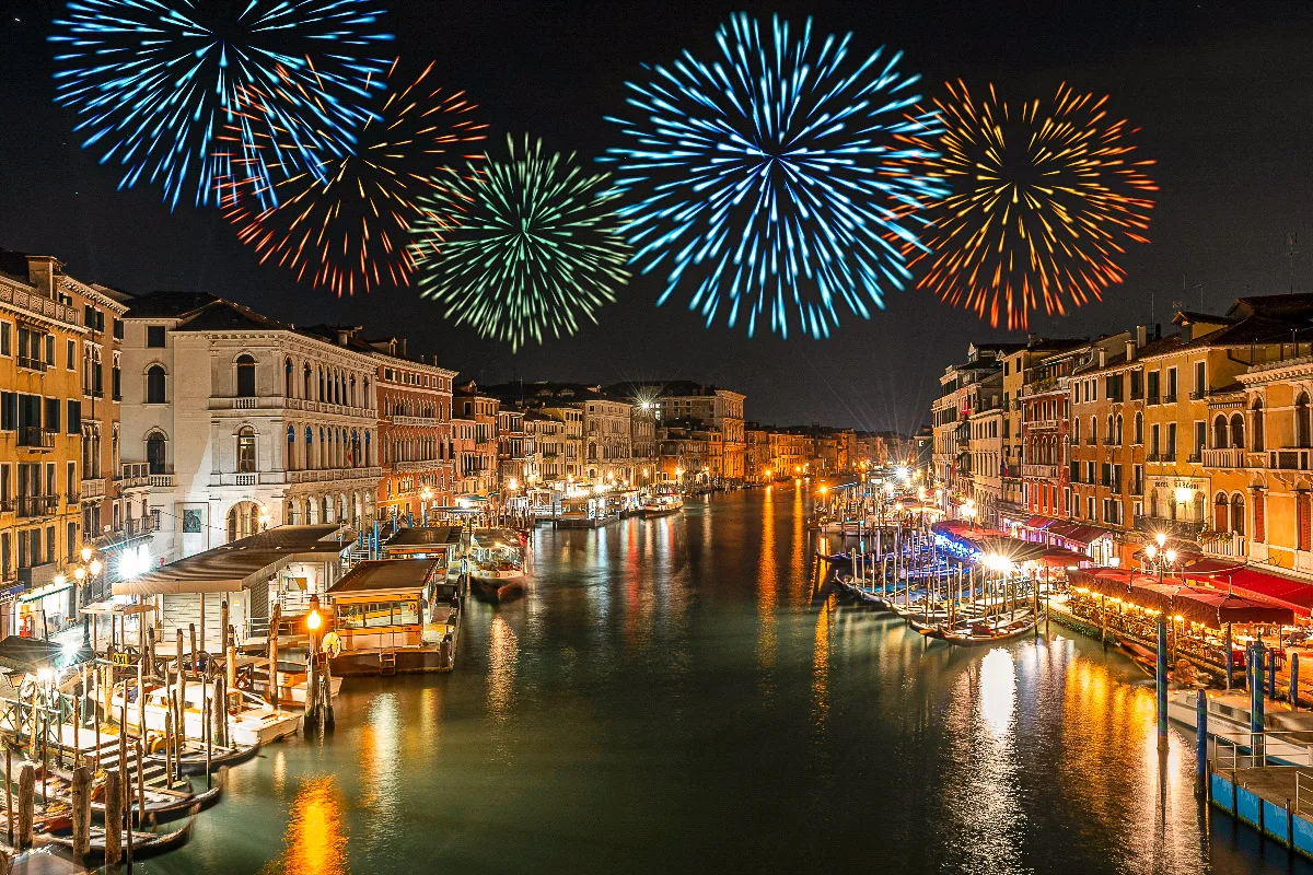 picture of fireworks over canal of venice on new years eve