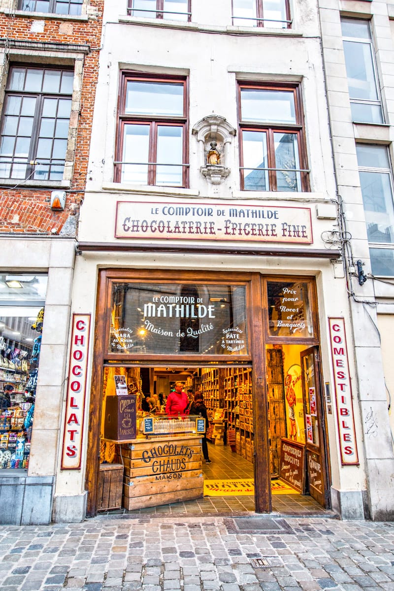 chocolate shop in brussels