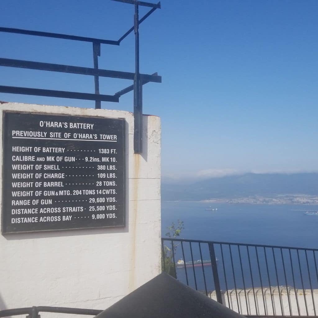 picture of the o haras battery with a view over the ocean
