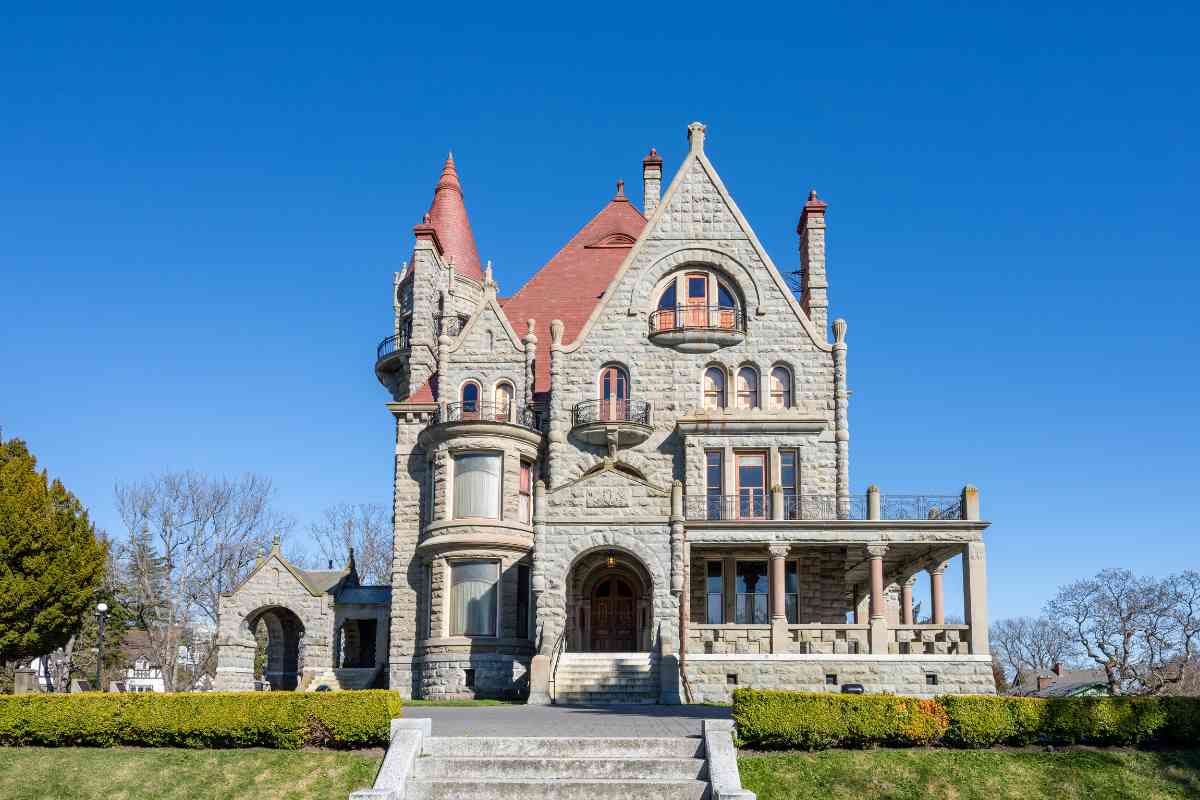 cute craigdarroch castle in victoria something that needs to be on every person's 5 days in victoria itinerary