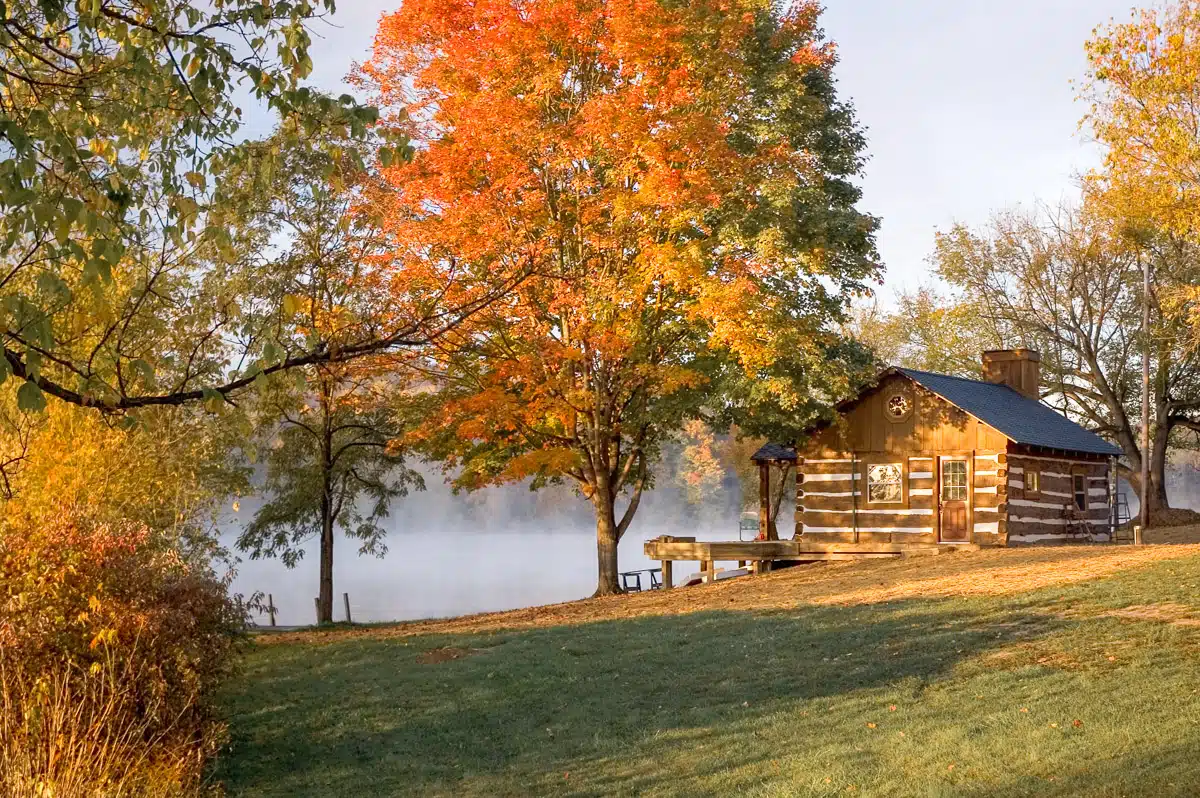 20 Best Places For a Cozy Cabin Getaway in Fall in the US