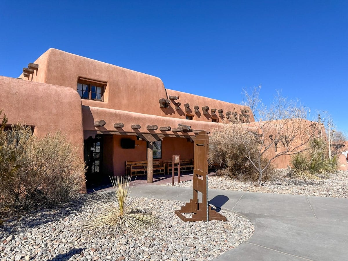 the visitor's center at the white sands national park