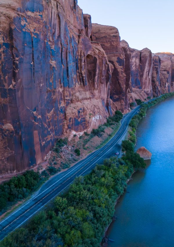 Is Moab Worth Visiting? Sunsets, Trails & That Wild Southwest Feeling