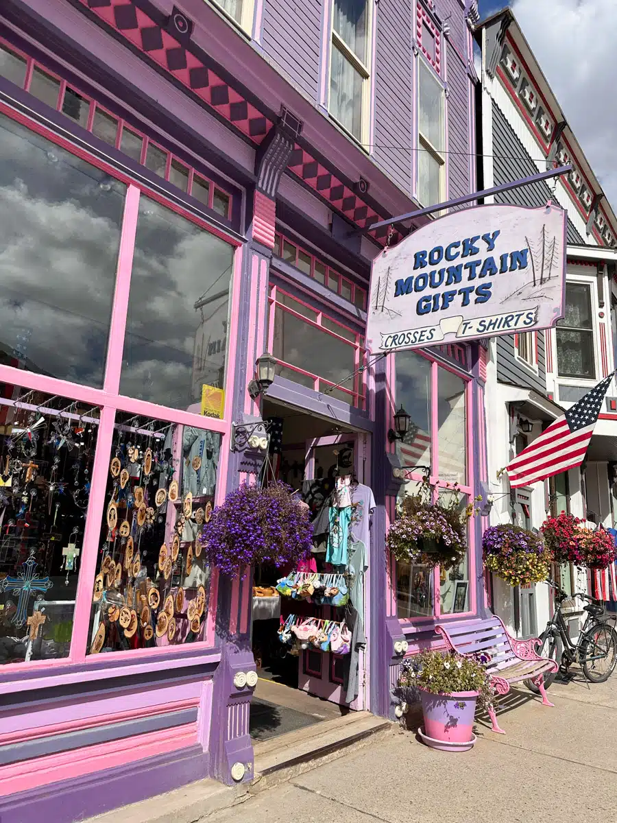 cute pink storefron in silverton colorado
